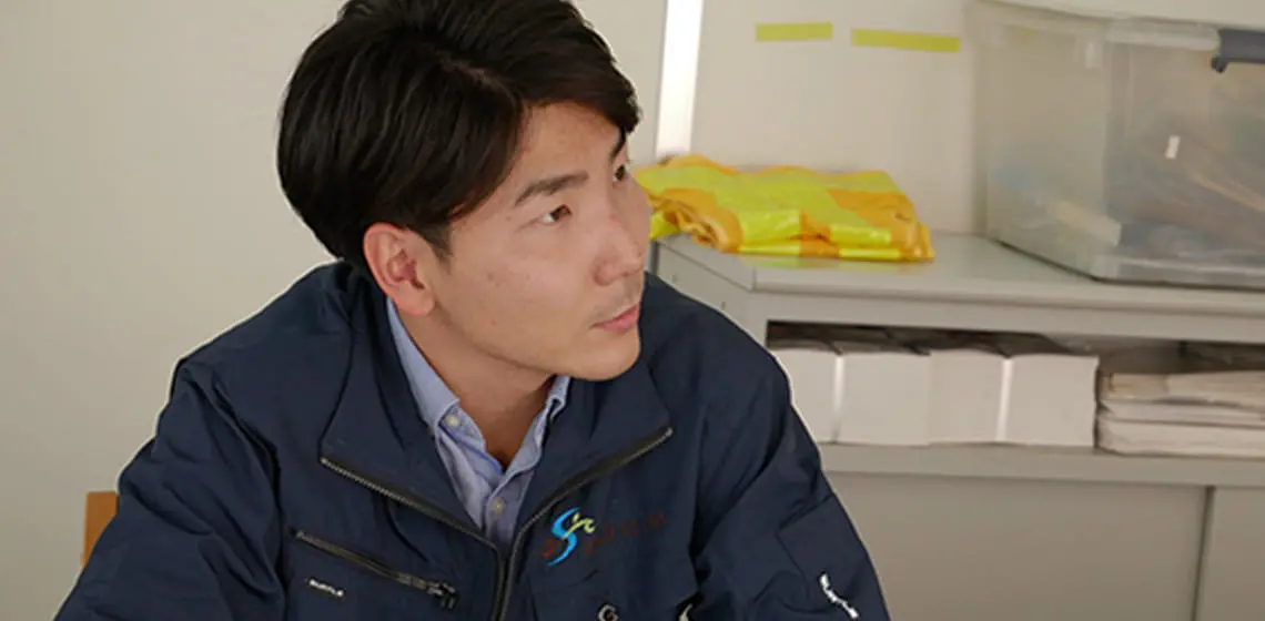 お見積もりを作成し、お客様の質問にもお答えする